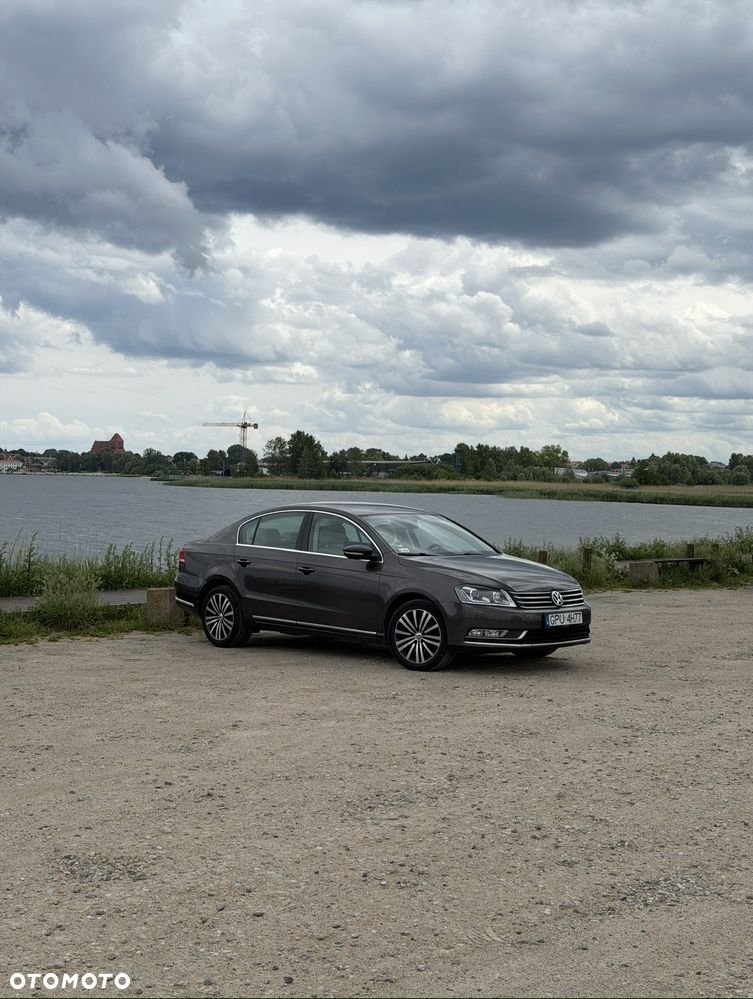 Volkswagen Passat 2.0 TDI Comfortline - 20