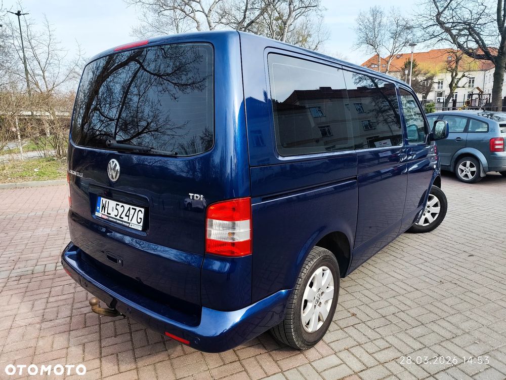 Volkswagen Caravelle - 6