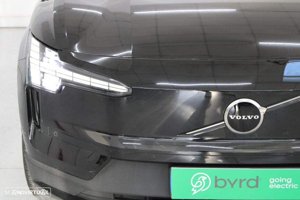 Volvo EX30 Single Motor Extended Range RWD Plus - 4