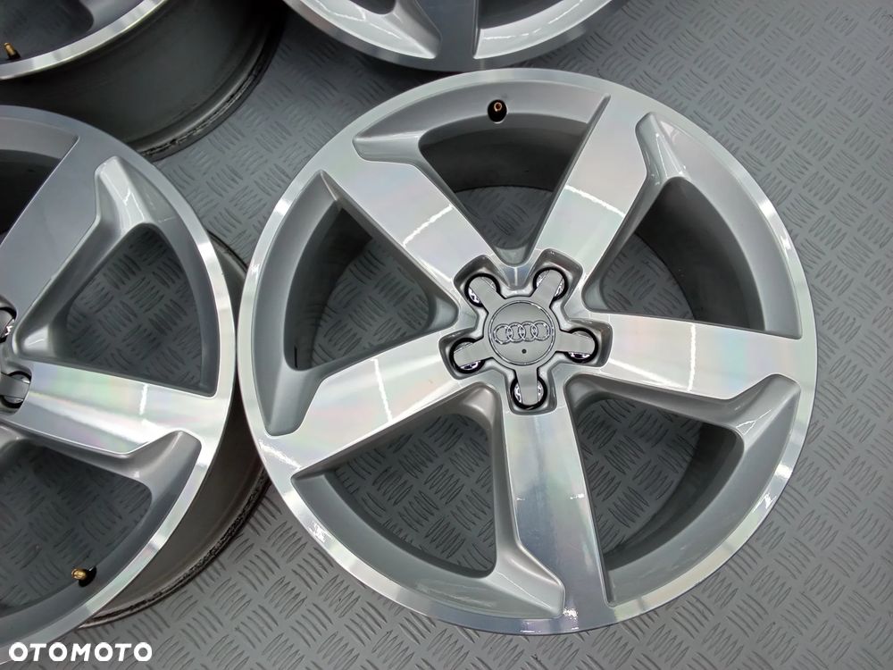 Felgi Audi Q5 SQ5 Q7 Q3 RS Q3 8Jx19 et39 5x112 - 4