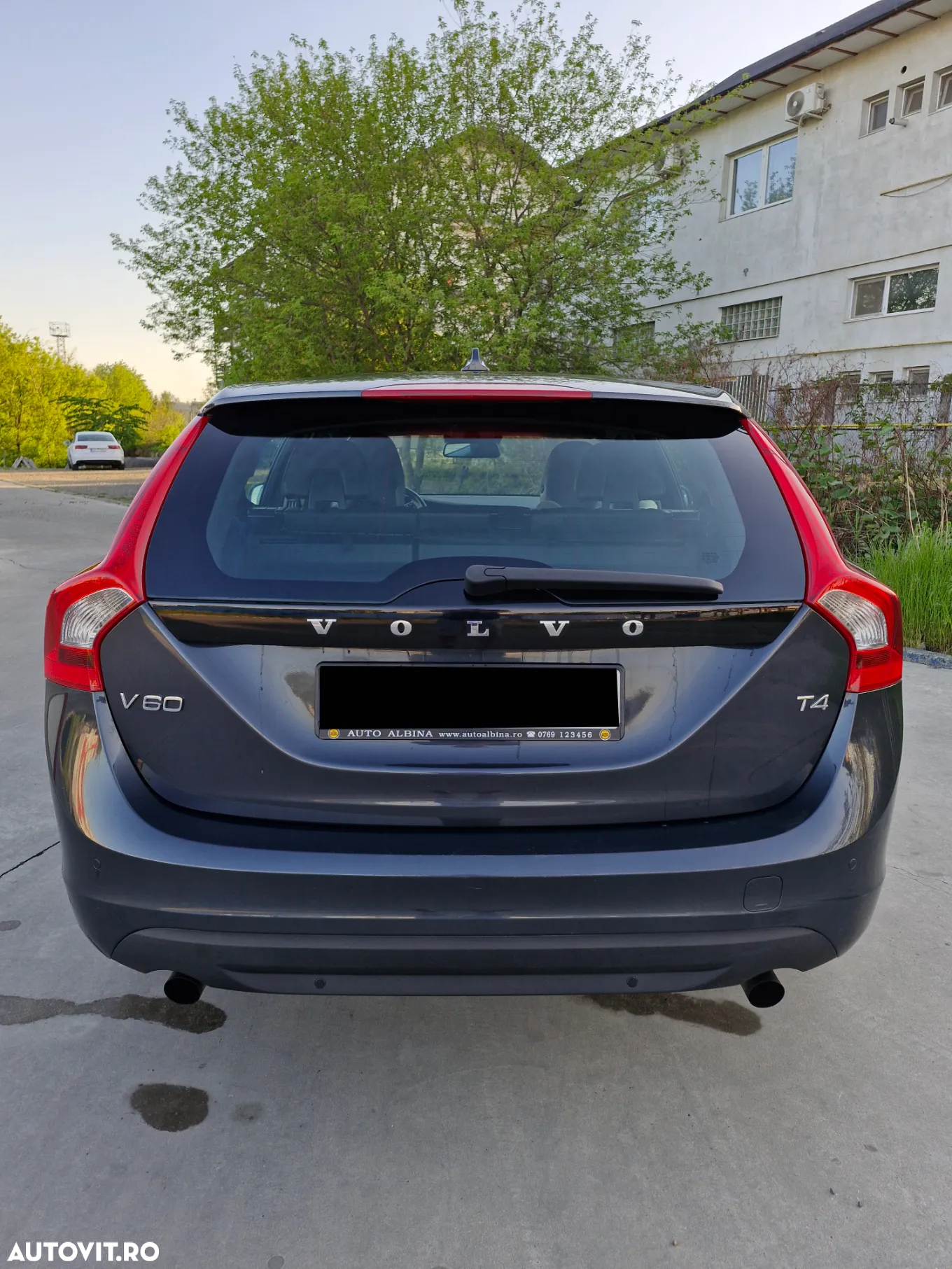 Volvo V60 T4 Basic - 14