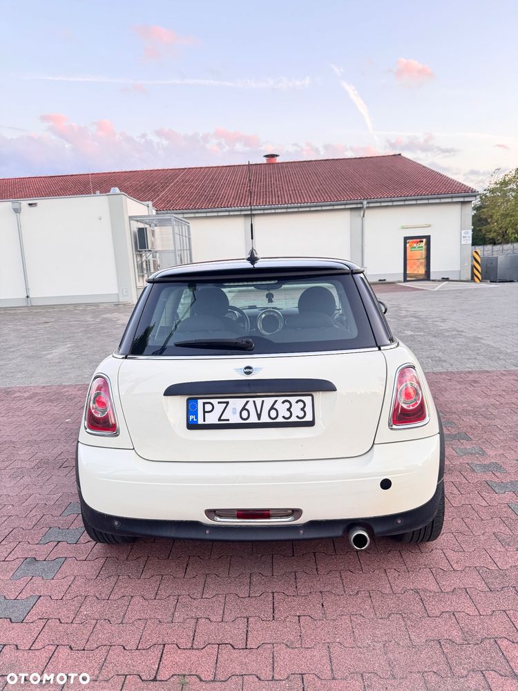 MINI ONE D - 3