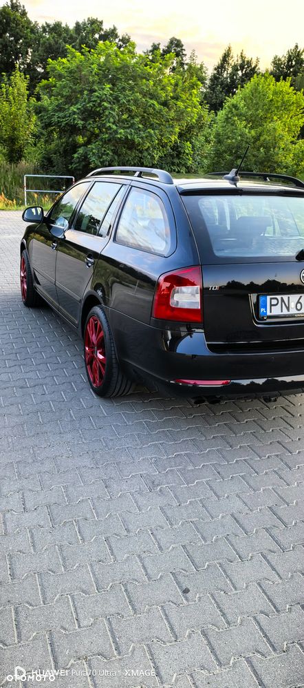 Skoda Octavia 2.0 TDI DSG Ambiente - 24