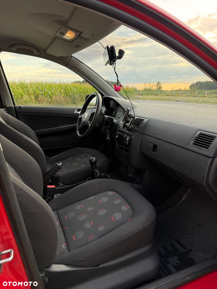 Skoda Fabia 1.2 HTP Classic - 17