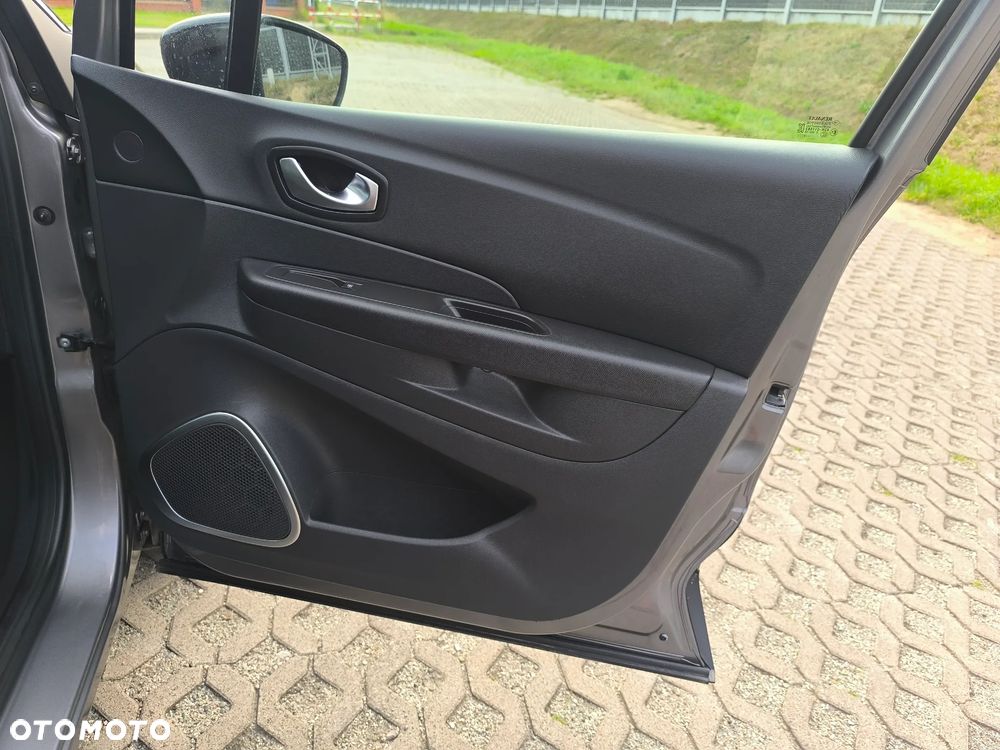 Renault Captur 1.2 Energy TCe Limited - 22