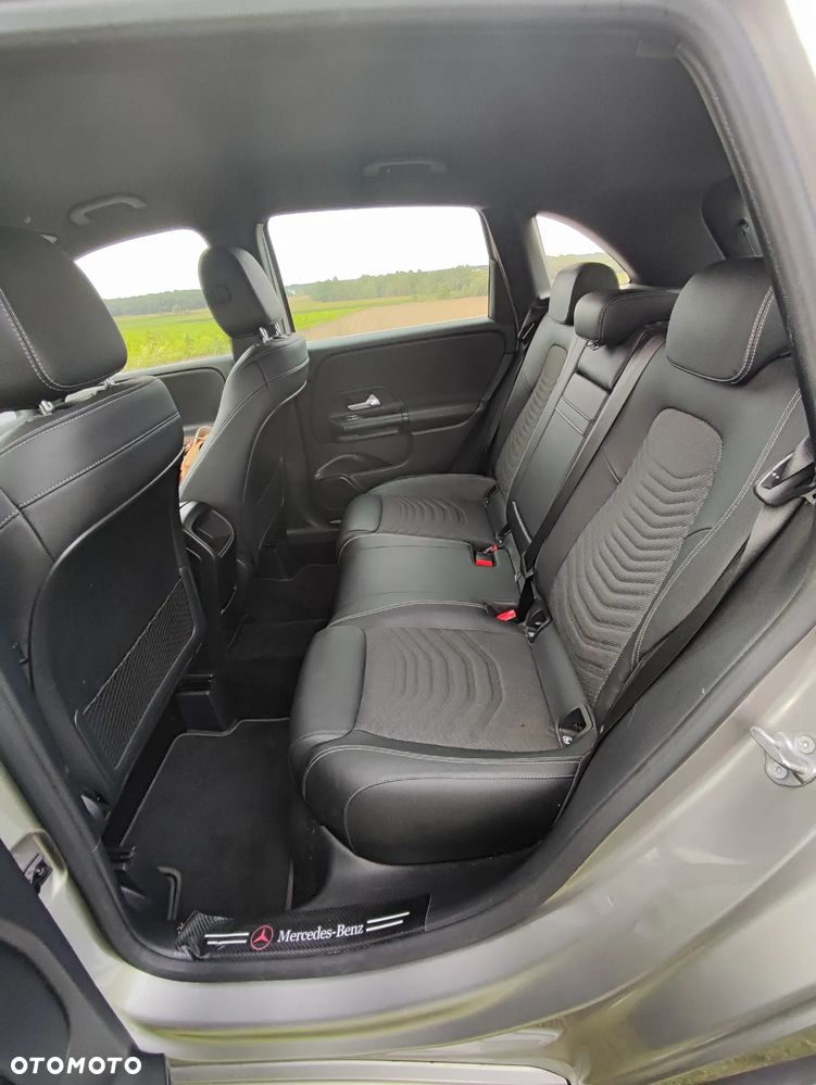 Mercedes-Benz Klasa B 180 - 9