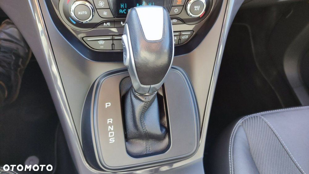 Ford Kuga - 28