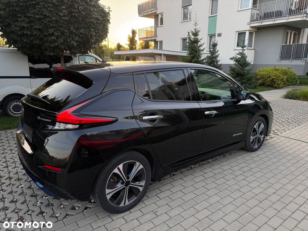Nissan Leaf 40 kWh N-Connecta - 4