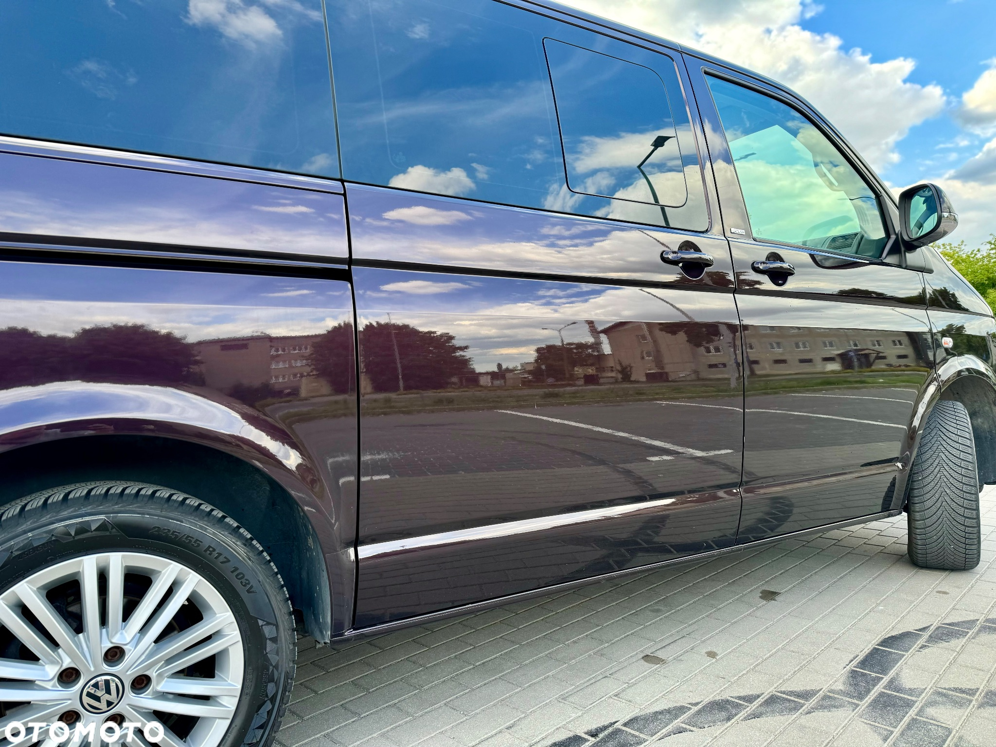 Volkswagen Multivan - 12