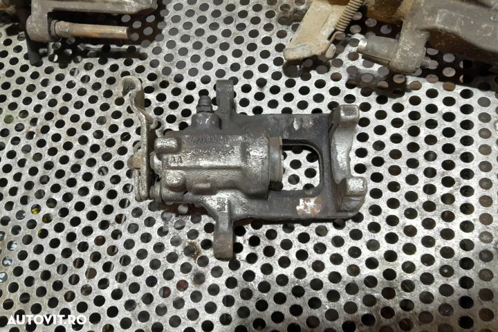 Etrier spate dreapta Volkswagen VW Golf 6 [2008 - 2015] Hatchback 5-u - 3