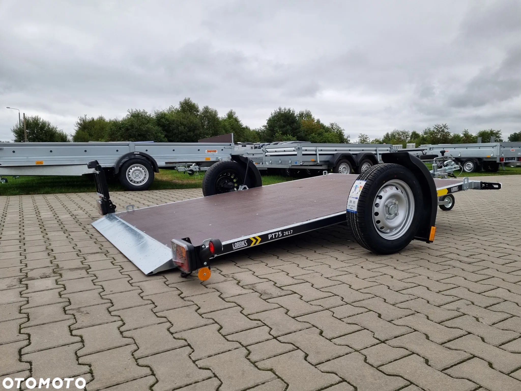 Lorries PT75-2617 - 16