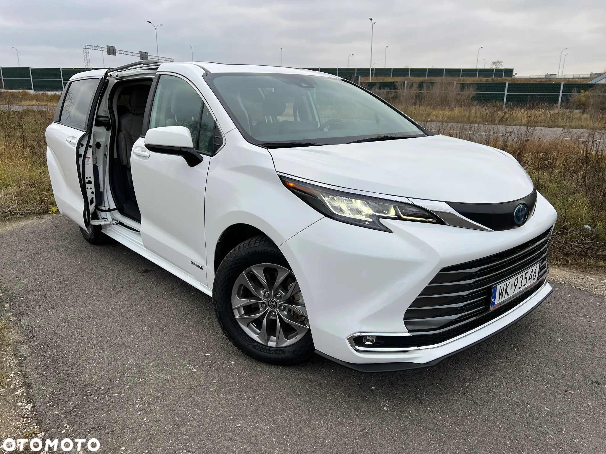 Toyota Sienna - 13