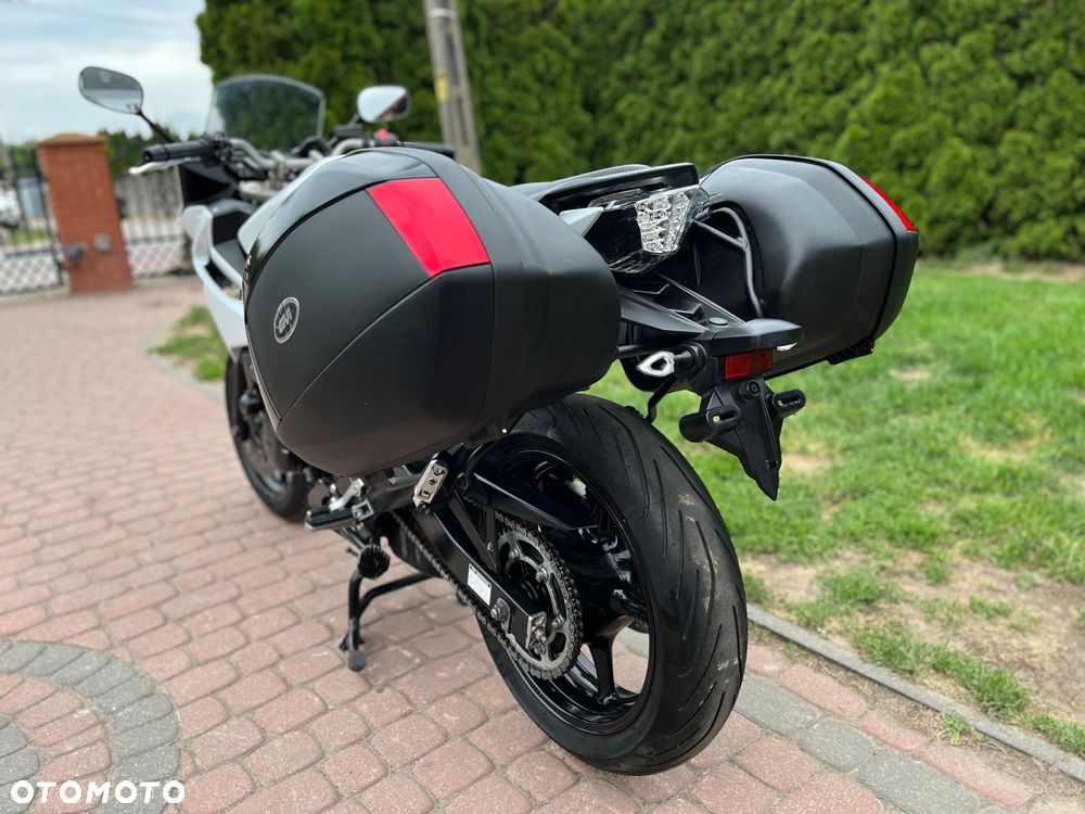 Yamaha XJ - 13