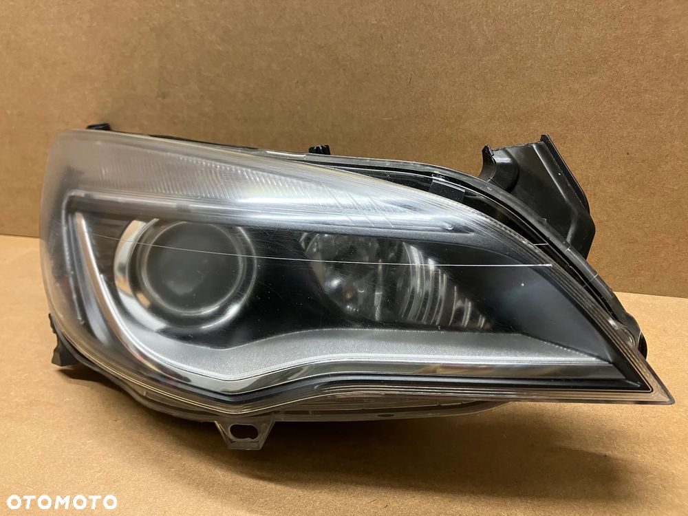 LAMPY PRZÓD OPEL ASTRA J IV XENON SOCZEKWA SKRĘTNE LAMPA PRAWA LEWA 13374518 13253650 - 14