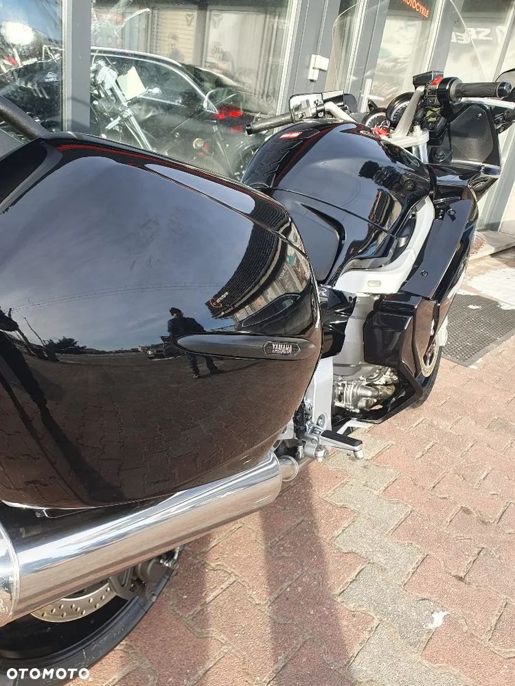 Yamaha FJR - 9
