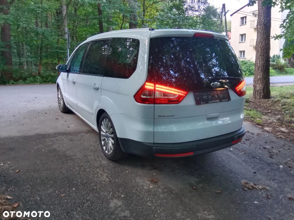 Ford Galaxy - 1