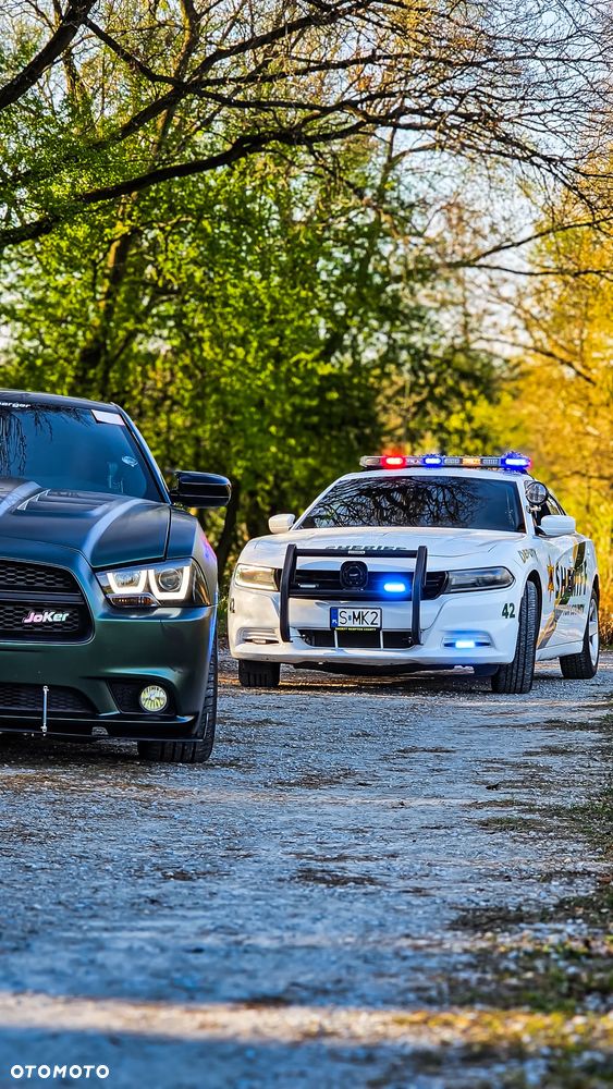 Dodge Charger - 3