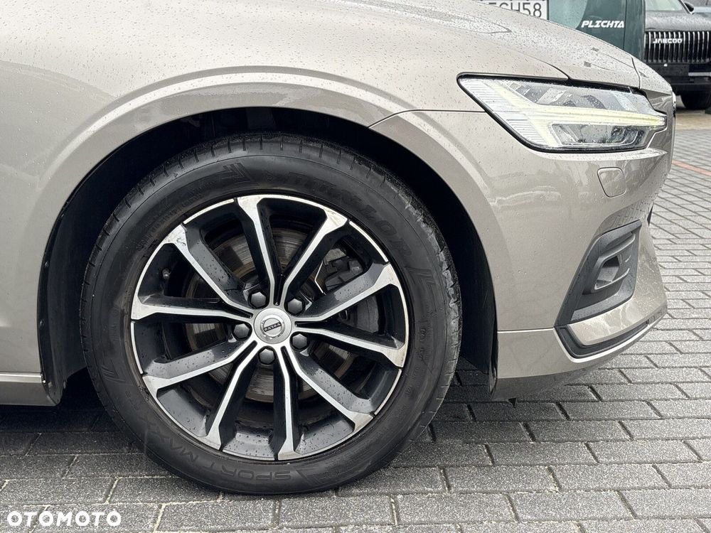 Volvo V60 B4 D Momentum Pro - 32