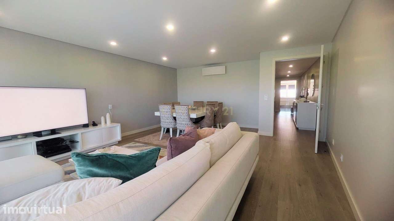 Apartamento T4 Luxuoso em Loures, Lisboa - Grande imagem: 4/37