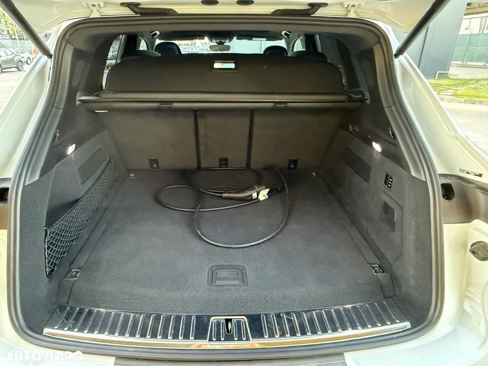Porsche Cayenne E-Hybrid - 31