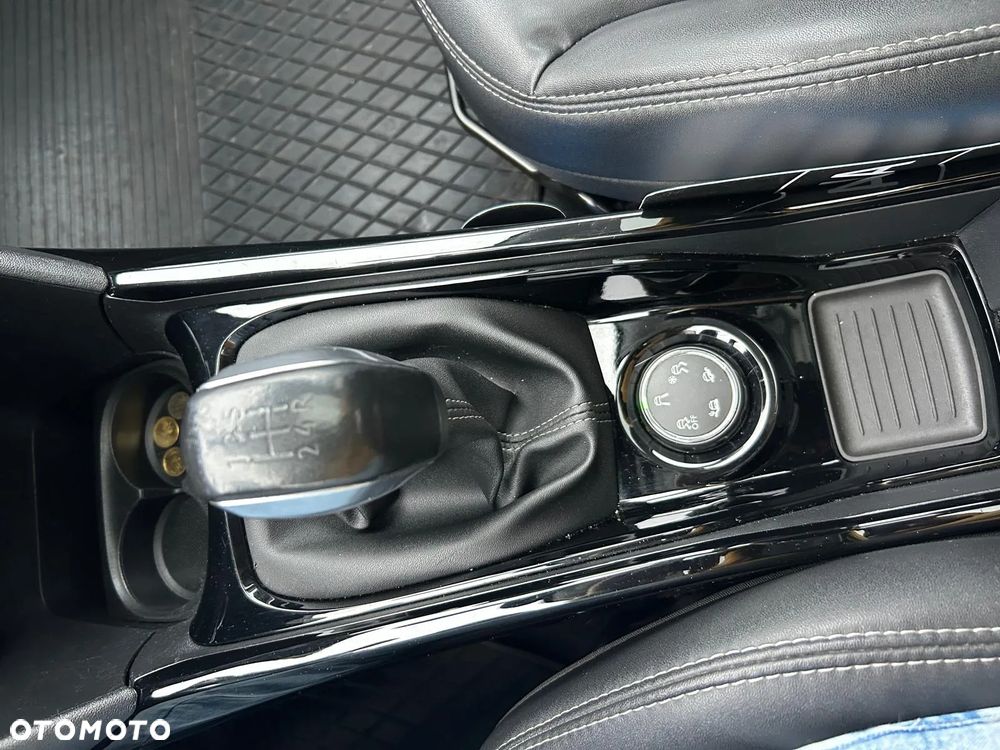 Peugeot 2008 PureTech 110 Stop&Start Crossway - 31