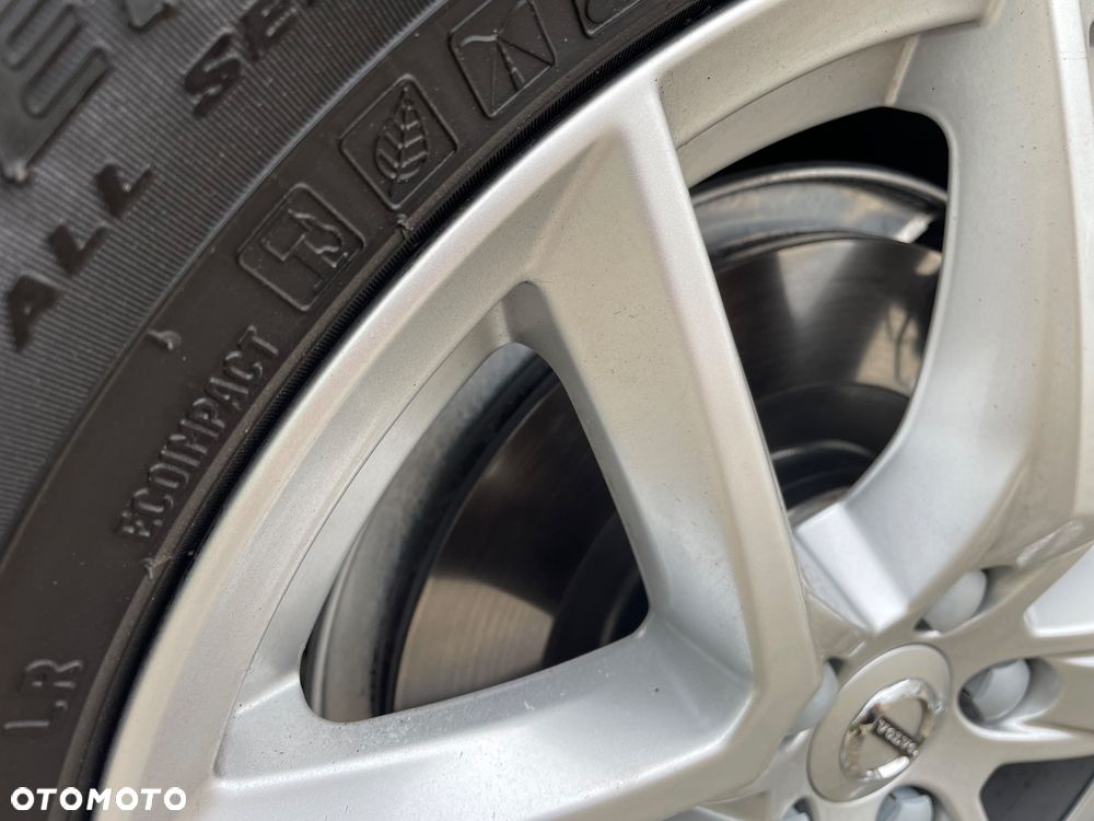 Volvo XC 60 D4 Inscription - 25