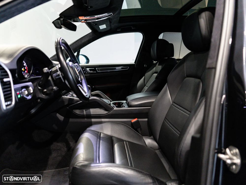 Porsche Cayenne E-Hybrid - 24