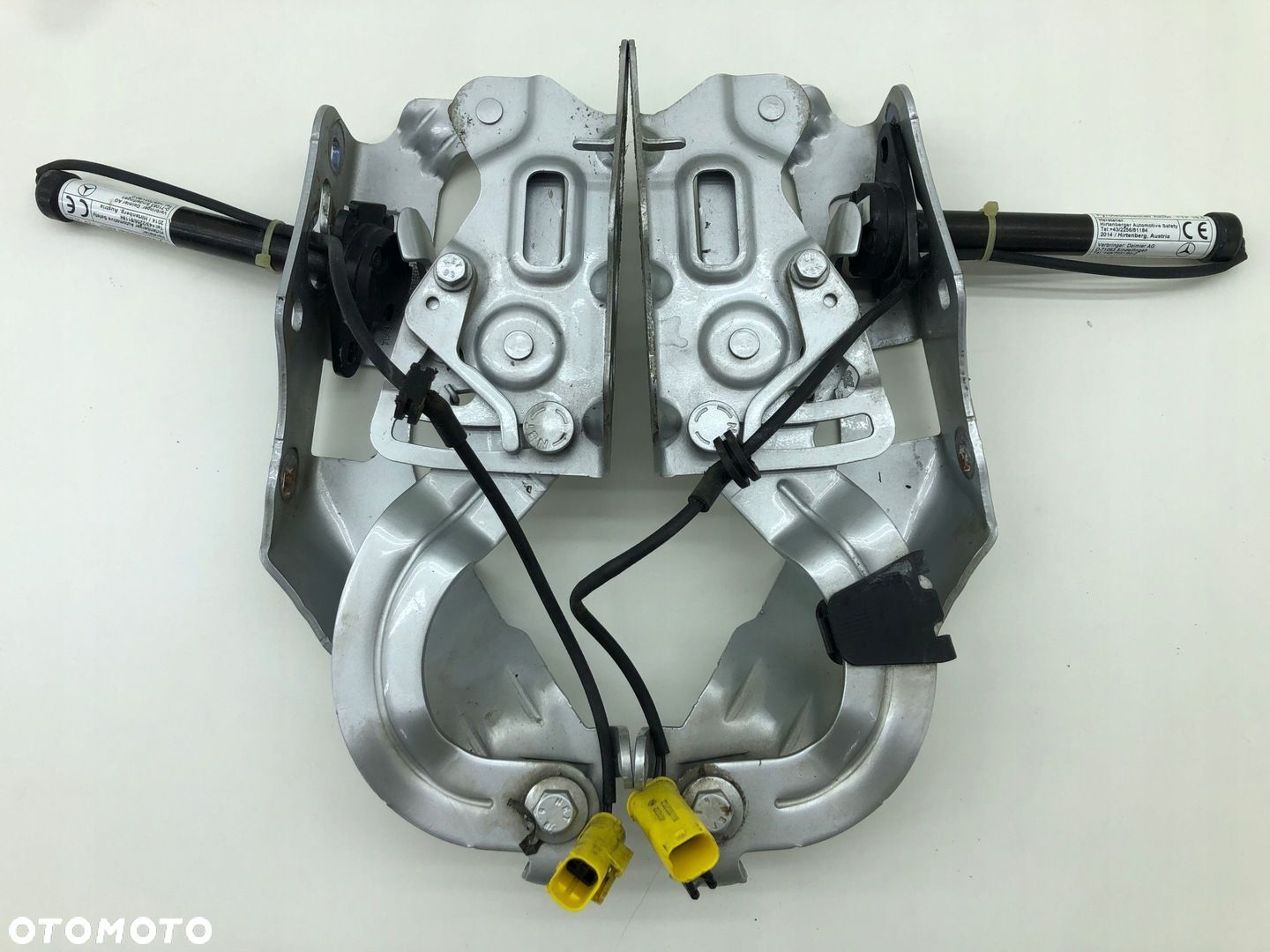 MERCEDES W205 ZAWIASY MASKI NABOJE LP KOMPLET 775 A2058800828 A2058800928 - 1