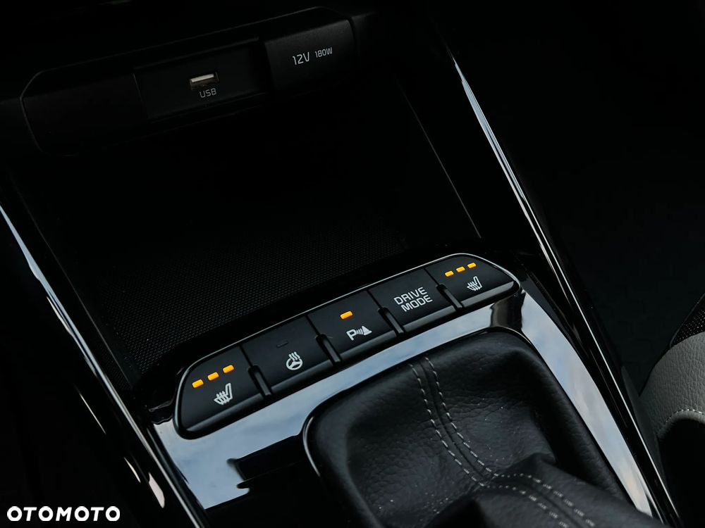 Kia Stonic 1.0 T-GDI MHEV GT Line DCT - 26