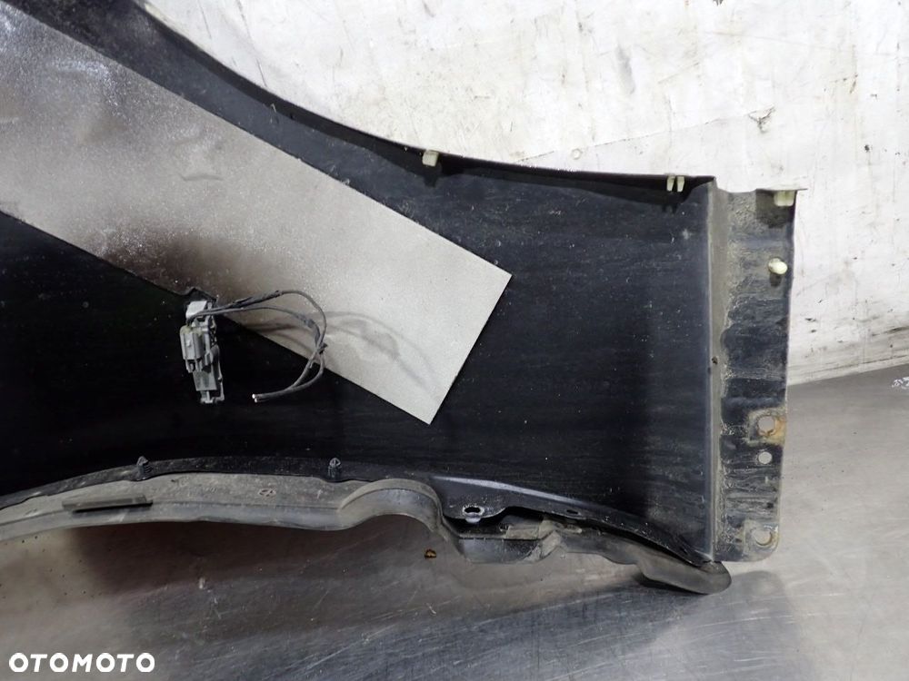 BŁOTNIK LEWY PRZEDNI INFINITI M37X KOL: GAC - 13