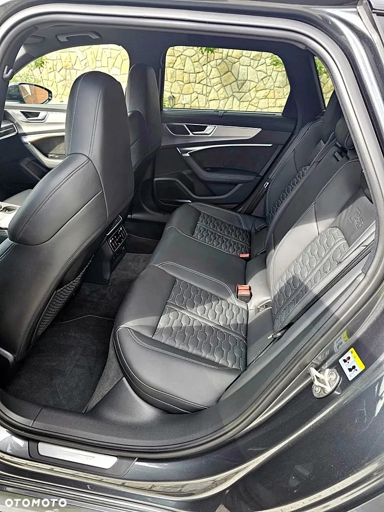 Audi RS6 Avant - 13