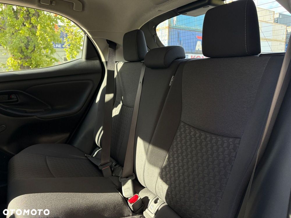Toyota Yaris - 17