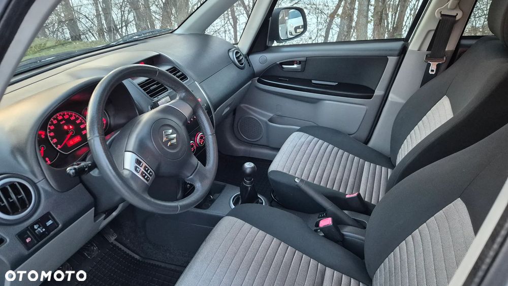 Suzuki SX4 1.6 VVT 4x4 Club - 6