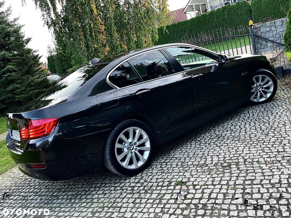 BMW Seria 5 520d xDrive Modern Line - 19