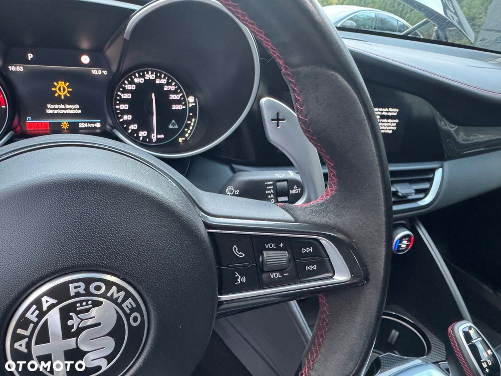 Alfa Romeo Giulia 2.9 Bi Turbo V6 Quadrifoglio Nring - 29