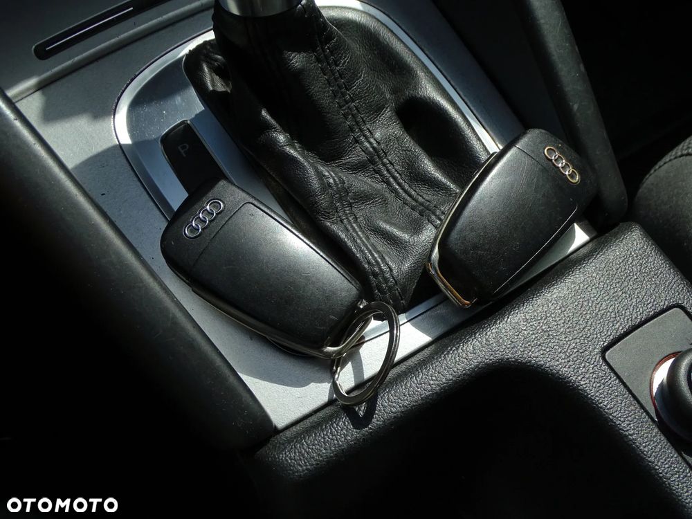 Audi A3 Sportback 2.0 TDI Ambiente S tronic - 8