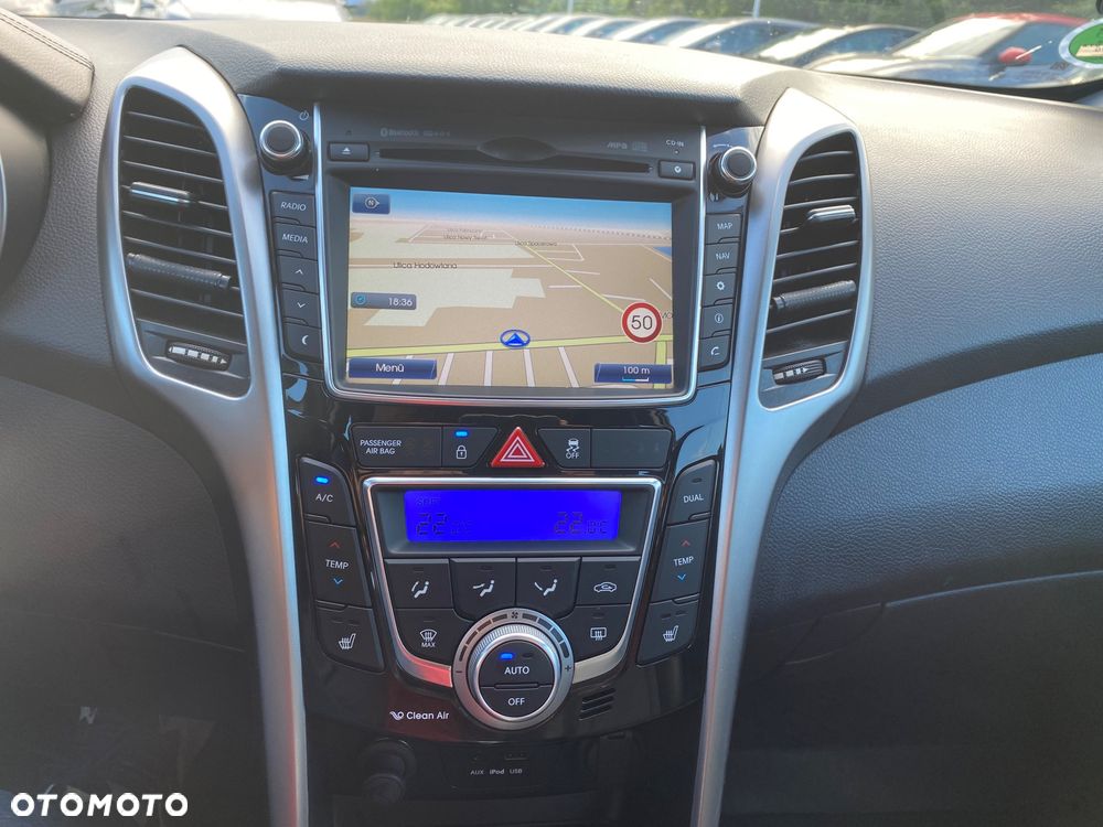 Hyundai i30 1.4 Premium - 34