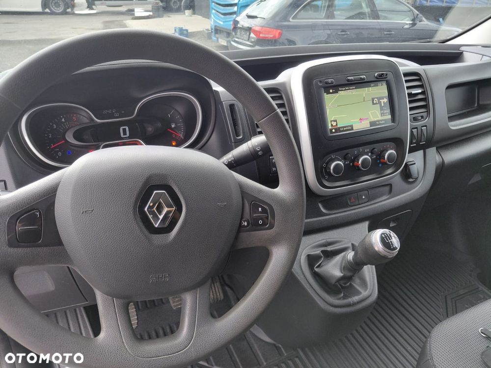 Renault Trafic - 15