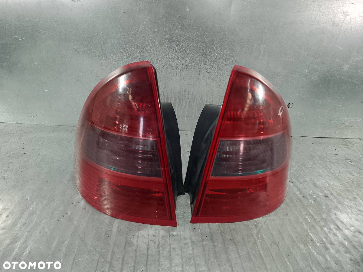 LAMPY TYŁ KOMPLET CITROEN C5 FL 89034070  89032697 - 1