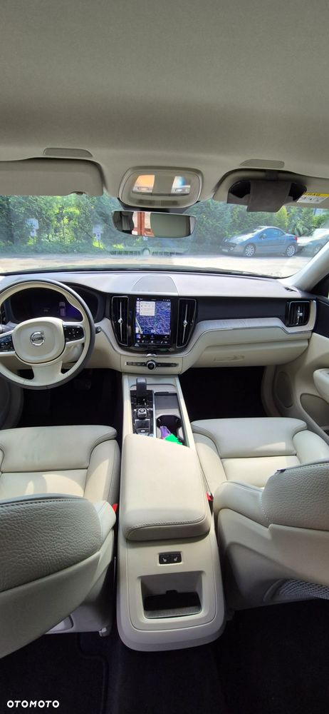 Volvo XC 60 B4 B Plus Dark - 7