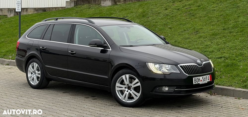 Skoda Superb Combi 2.0 TDI Green tec Elegance - 2