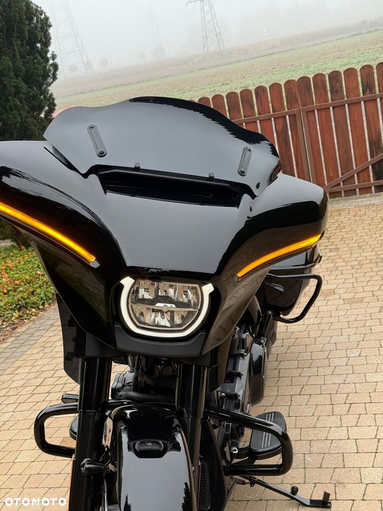 Harley-Davidson Touring Street Glide - 20