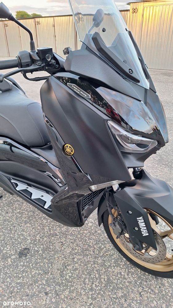 Yamaha X-max - 22