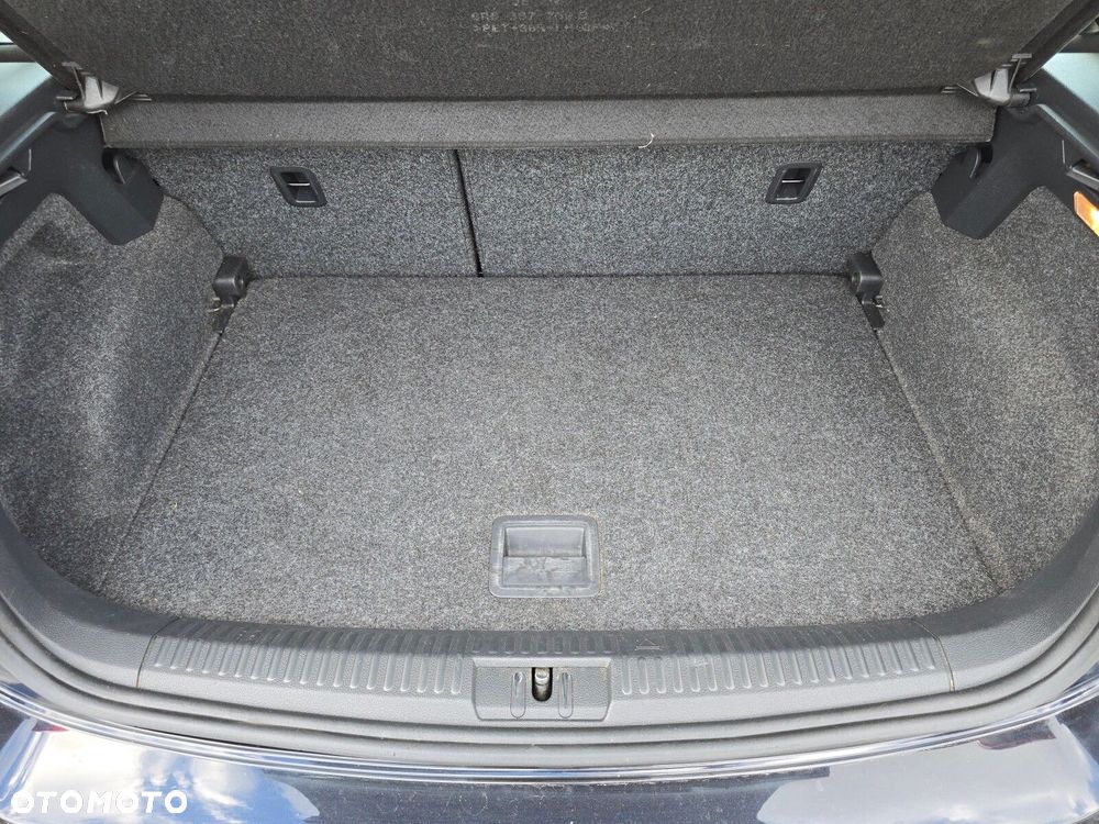 Volkswagen Polo - 12