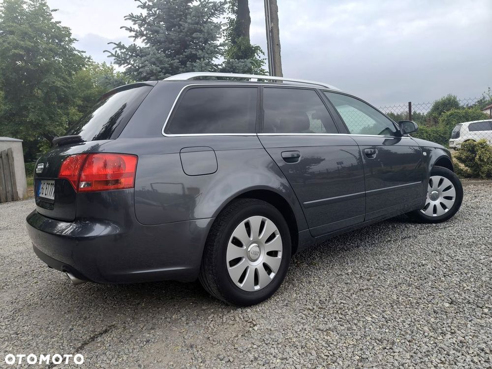 Audi A4 Avant 2.0 T FSI - 11