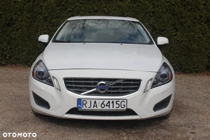 Volvo S60 T6 AWD Momentum - 8