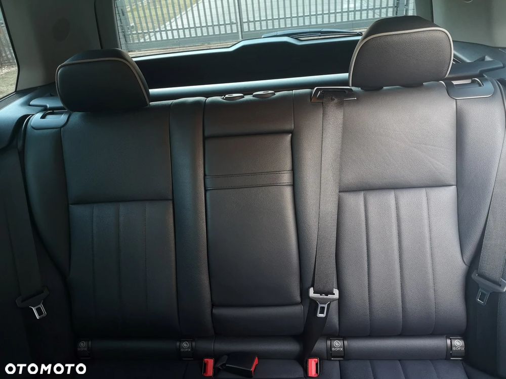 Mercedes-Benz GLK 350 4-Matic - 12