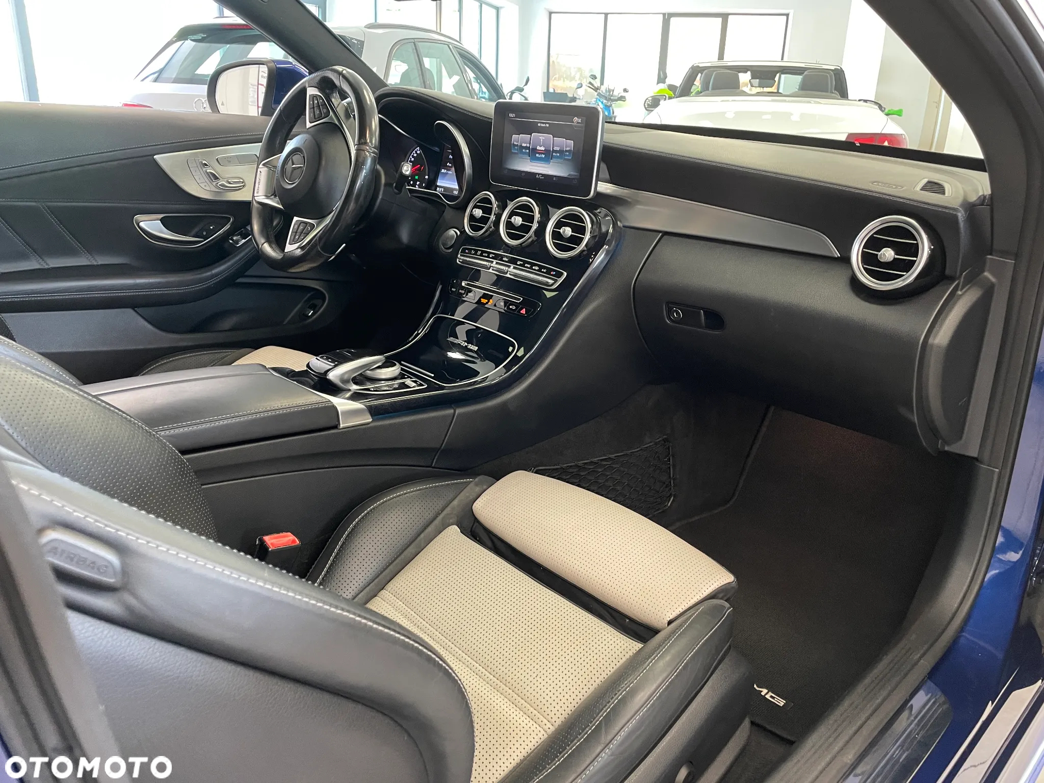 Mercedes-Benz Klasa C AMG 63 Coupe AMG Speedshift 7G-MCT - 4