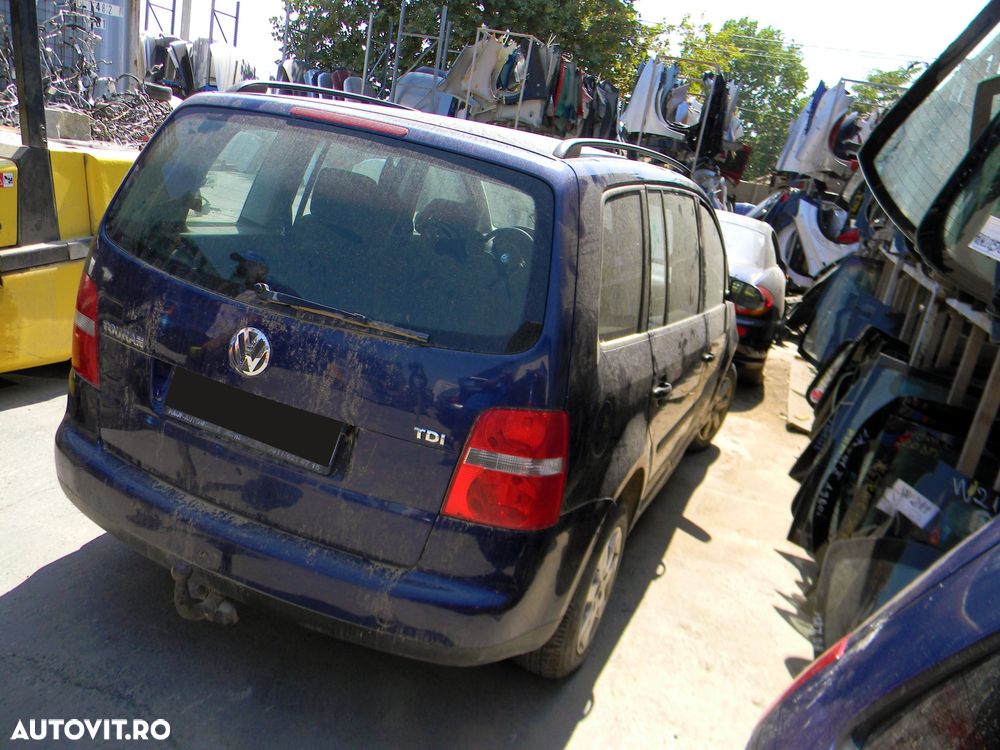 Dezmembrari  VW TOURAN (1T)  2003  > 2010 1.9 TDI Motorina - 24