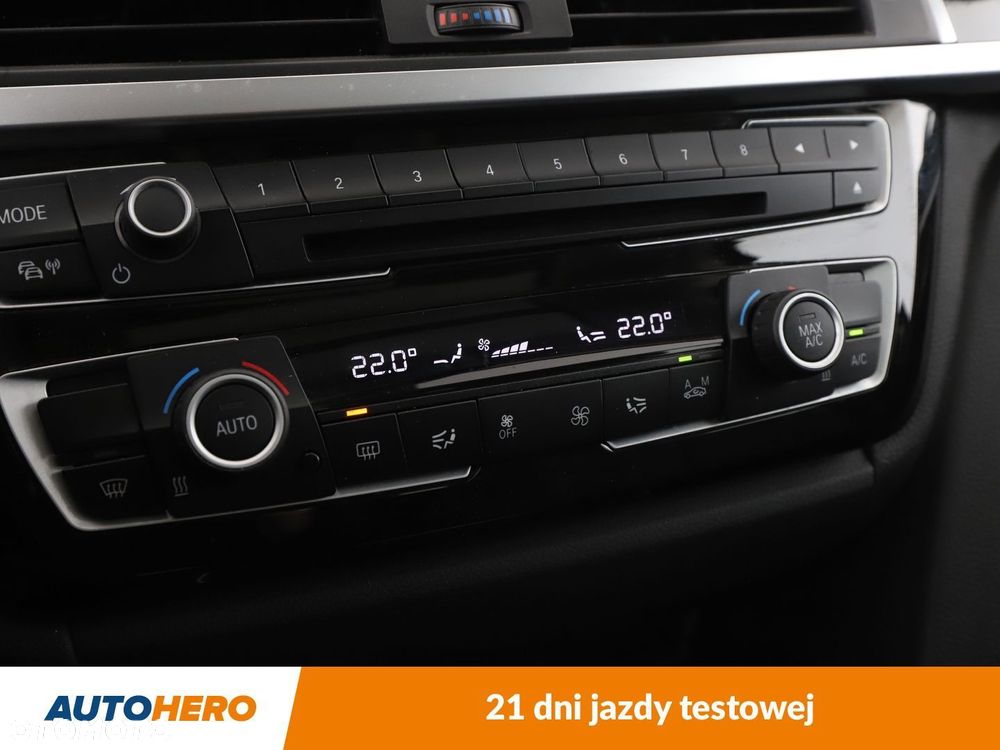 BMW Seria 3 318d Luxury Line - 24